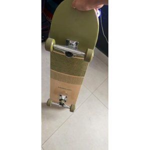 Skateboard Complete | Canadian Maple Wood Deck w/ 5.5 Inch Aluminum Alloy Truck